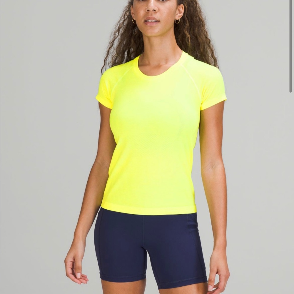 Highlight yellow lululemon swiftly tech, normal length. Not sold on the website.